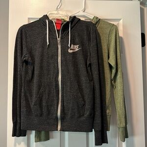 (2) NIKE Sweaters - grey & green
